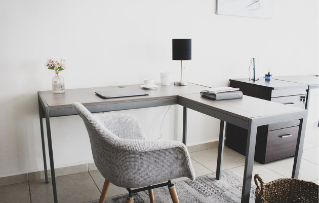 postazione home office lavora da casa come assistente virtuale